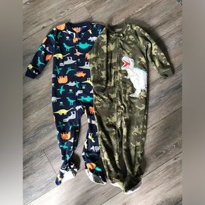 Two Carters Dinosaur 🦖 Fleece Sleepers 3T